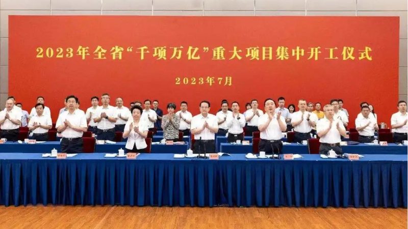 塑料原料定制合同模板：关键要素与注意事项